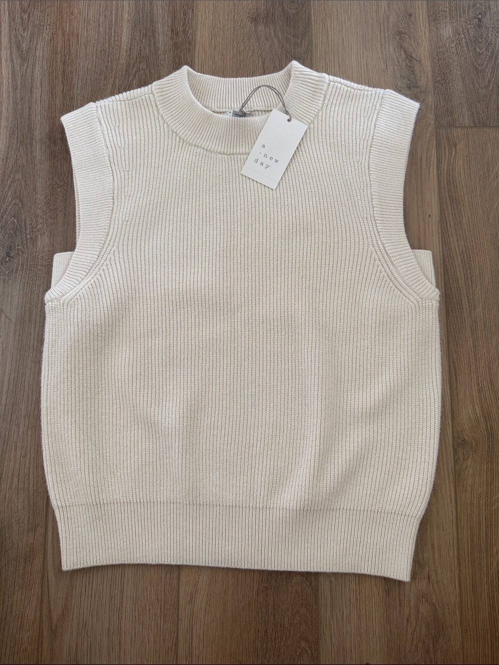 Tank sweater